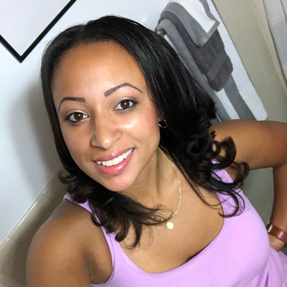 Meet your Posher, Marcela